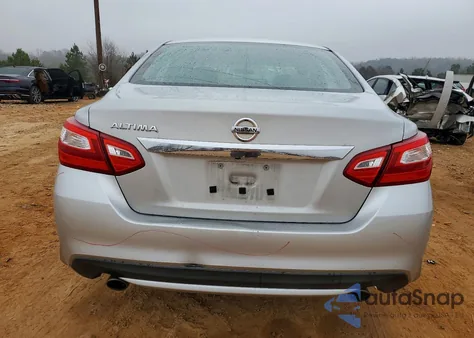 2016 Nissan Altima 2.5 z USA, uszkodzony, nr VIN 1N4AL3AP2GC241579